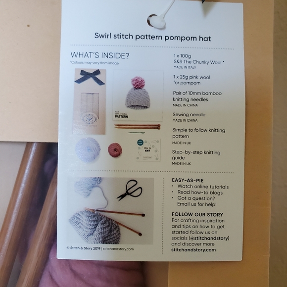 Stitch & Story 100% merino wool pink white knitting beanie hat kit - Picture 4 of 9